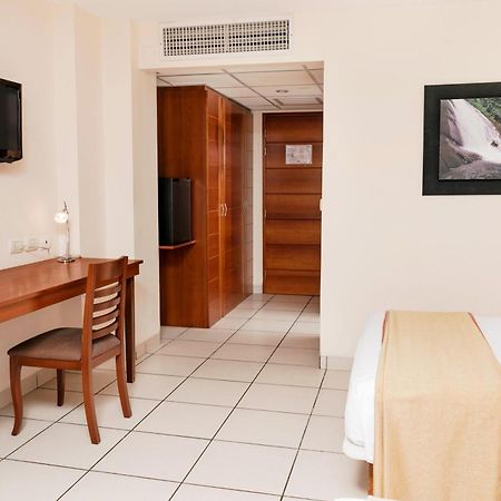 Wyndham Costa Del Sol Pucallpa Exteriör bild