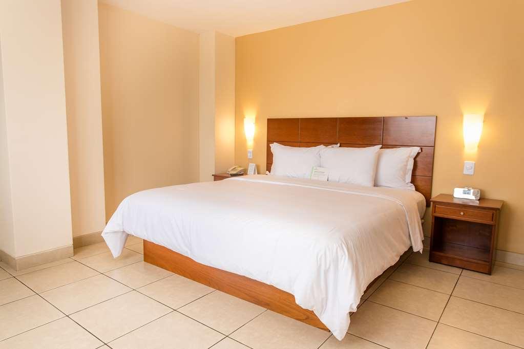 Wyndham Costa Del Sol Pucallpa Rum bild A bedroom at the hotel