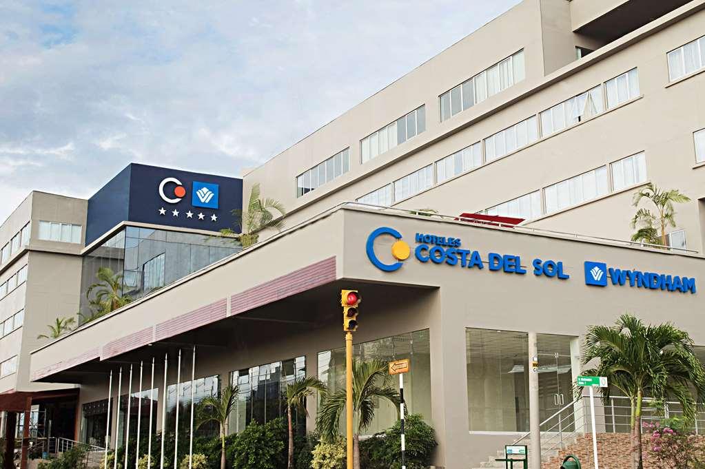 Wyndham Costa Del Sol Pucallpa Exteriör bild Costa del Sol University
