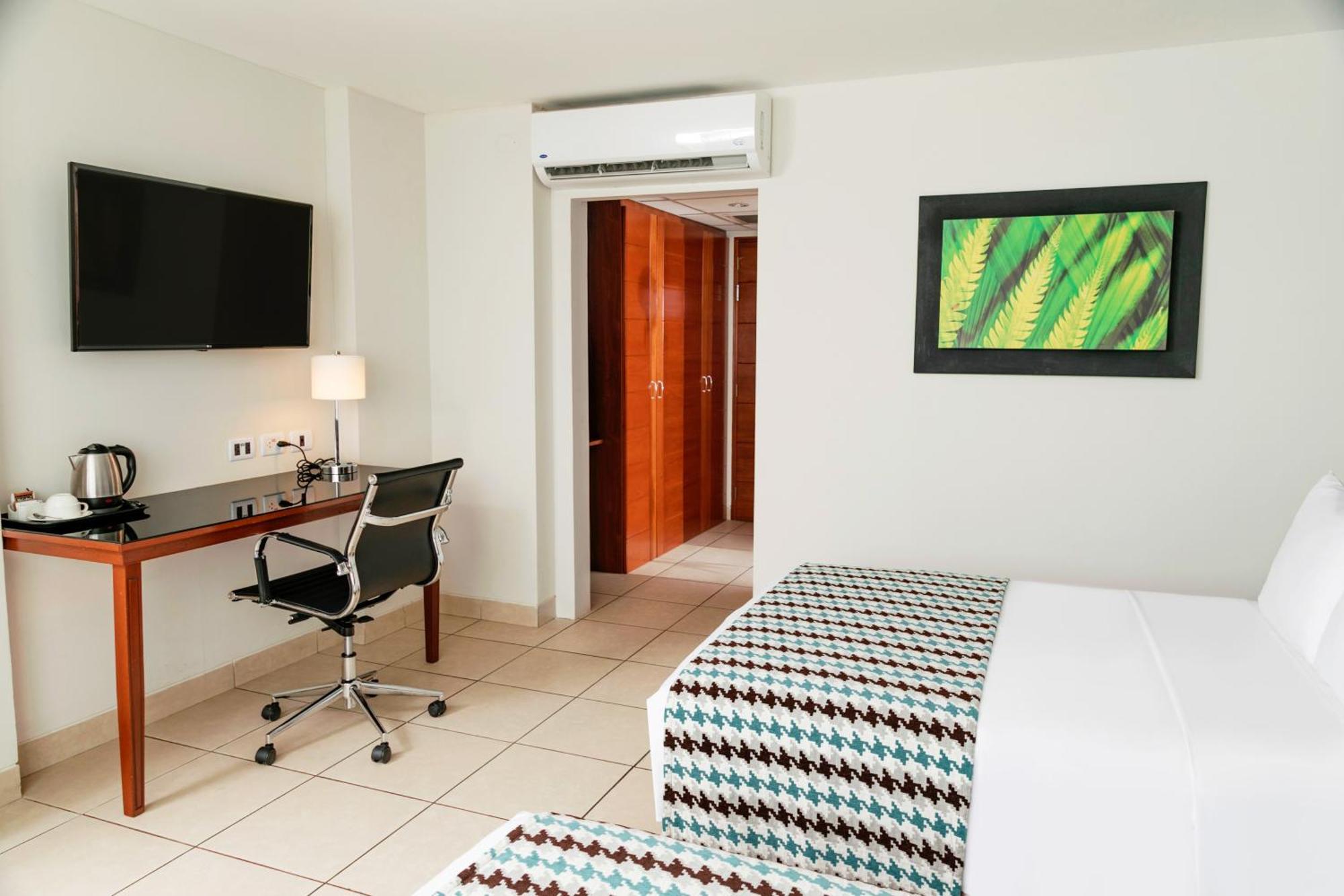 Wyndham Costa Del Sol Pucallpa Exteriör bild