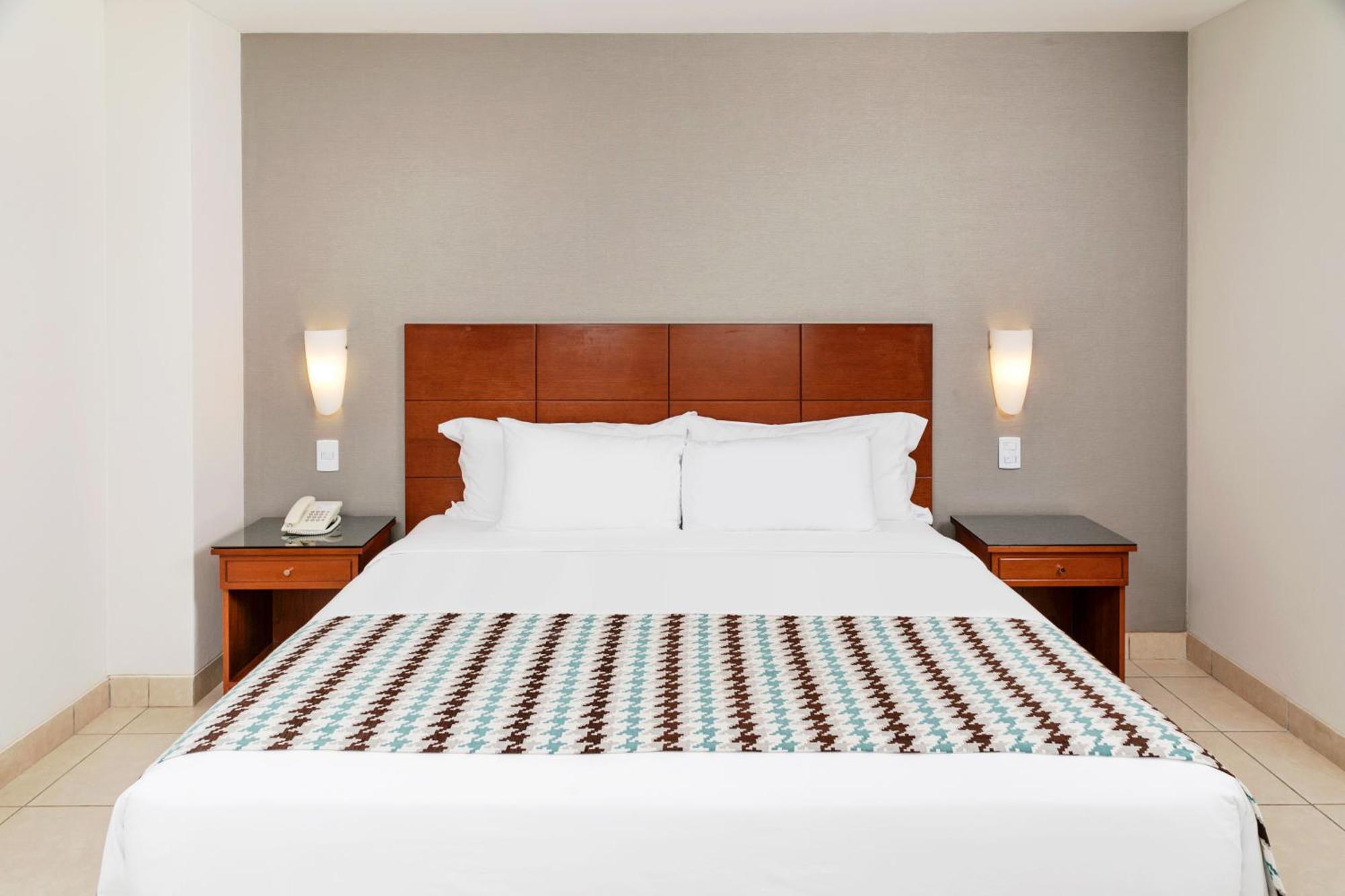 Wyndham Costa Del Sol Pucallpa Exteriör bild