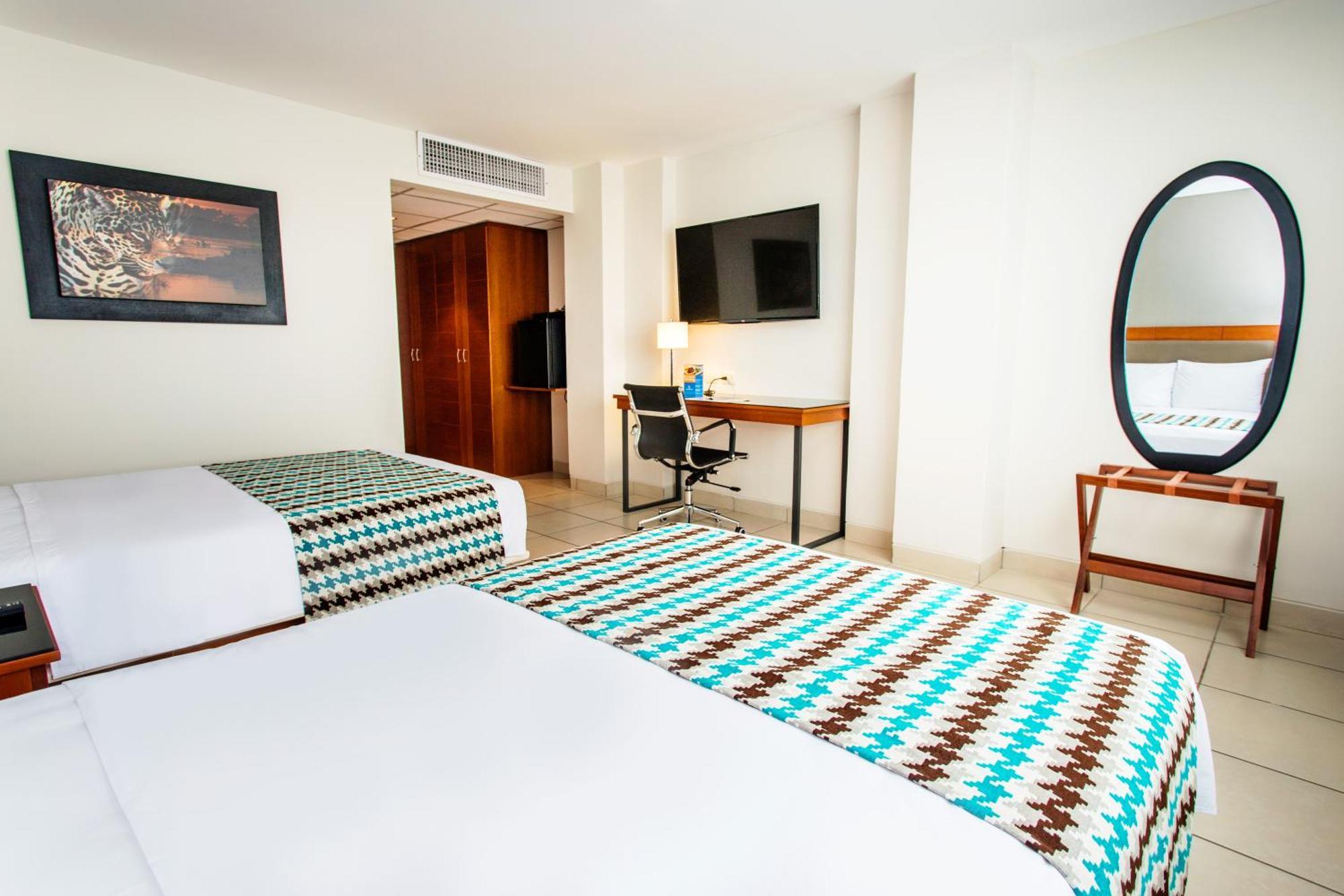 Wyndham Costa Del Sol Pucallpa Exteriör bild