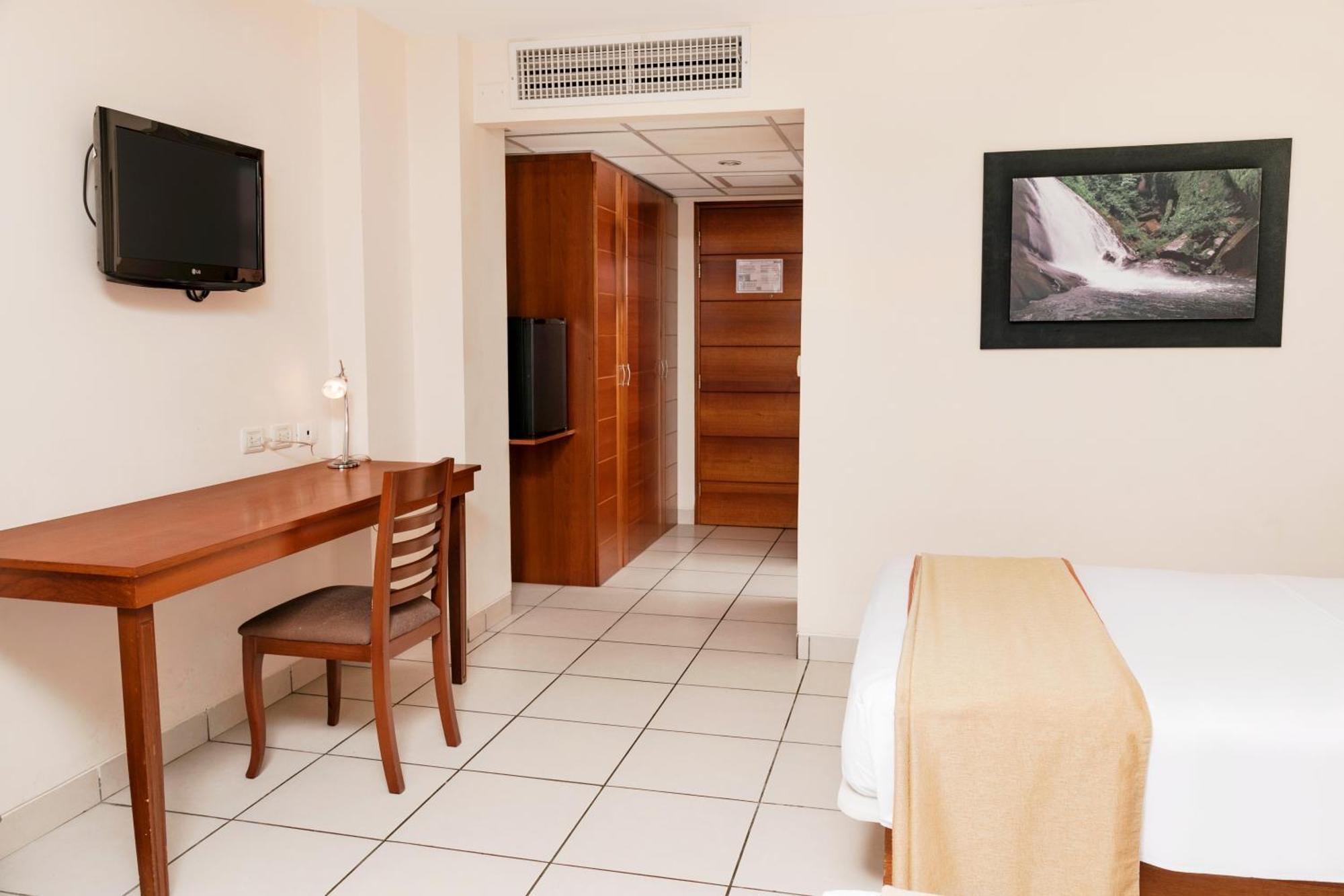 Wyndham Costa Del Sol Pucallpa Exteriör bild
