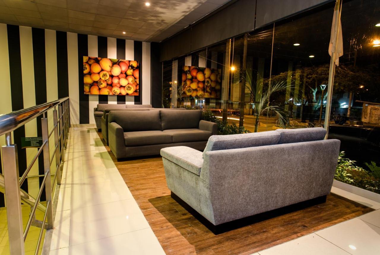 Wyndham Costa Del Sol Pucallpa Exteriör bild Lobby