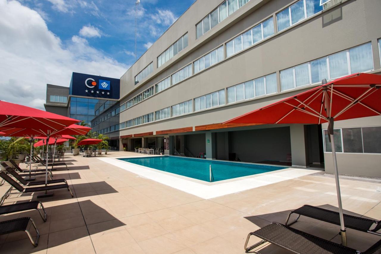 Wyndham Costa Del Sol Pucallpa Exteriör bild Hotel