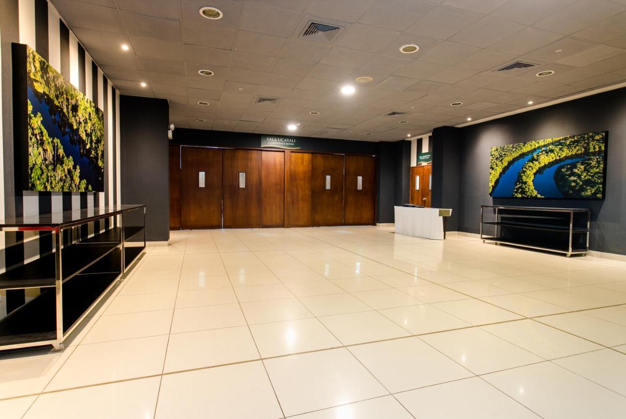 Wyndham Costa Del Sol Pucallpa Exteriör bild The foyer of the Great Hall