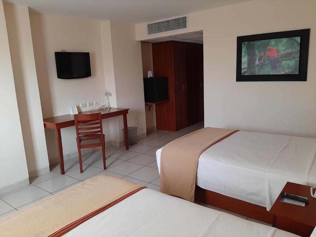 Wyndham Costa Del Sol Pucallpa Exteriör bild